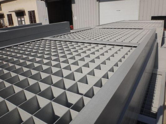 Quadratisch verstärktes, geformtes Glasfasergitter mit 6x6 mm Querschnitt
